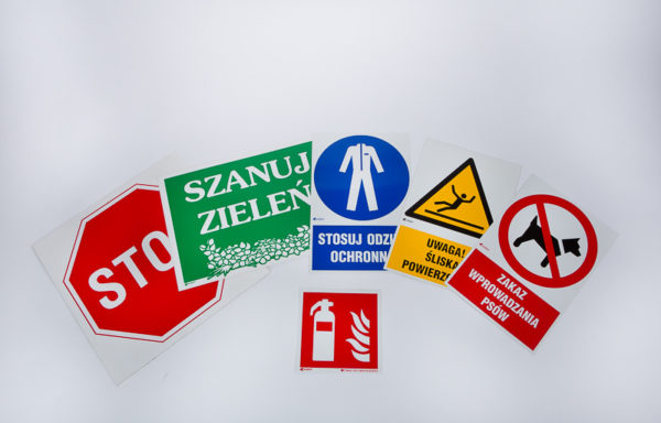 Znaki i tablice sygnalizacyjne